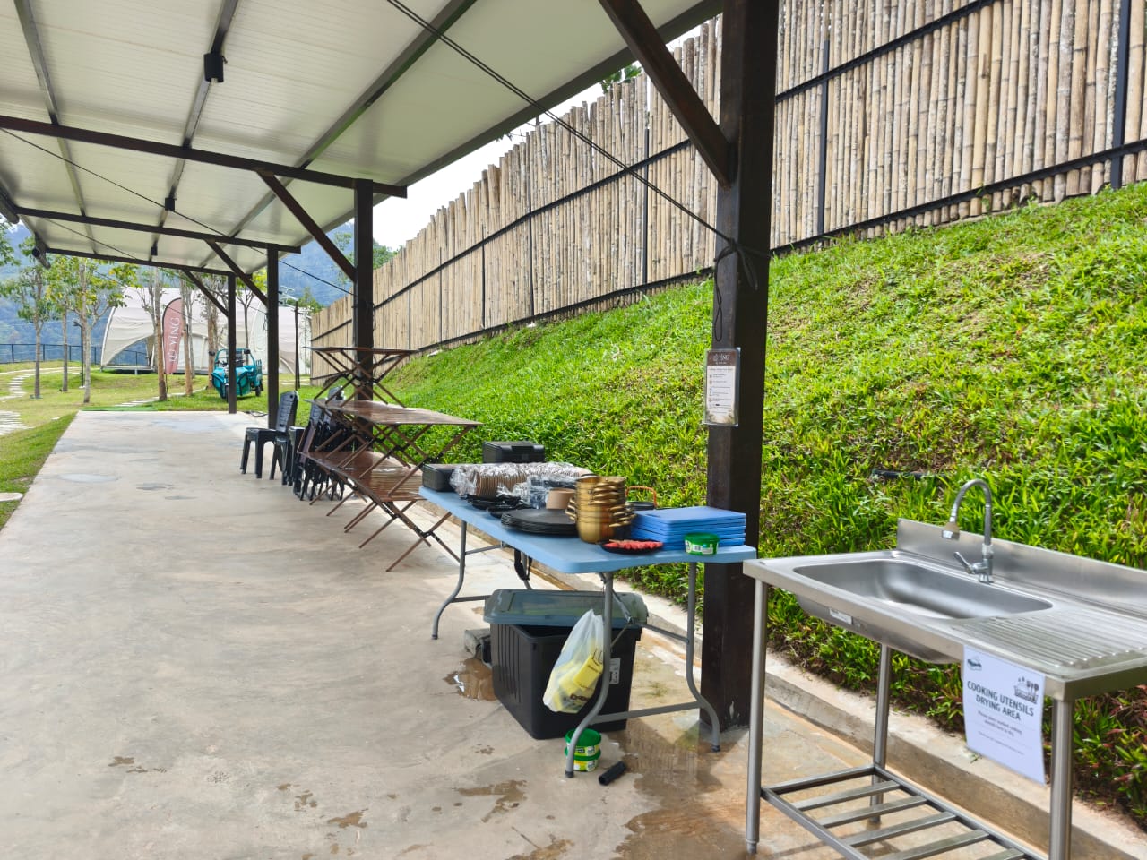 Pet Zone common cooking area